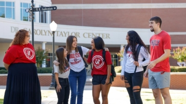 A group of RSU students on campus