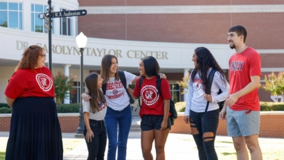 A group of RSU students on campus